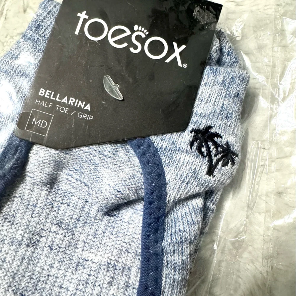 NWT- ToeSox Woman’s Ballerina & Low Rise   Blue and Gray Grip Toe Sock Bundle